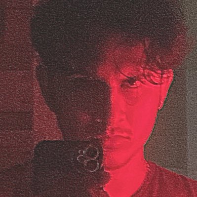 springtearxx's profile picture. turning page