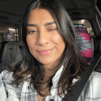 wrldkosmos's profile picture. did you call me from a séance?