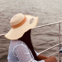 A girl Has A Name (@call_me_riah) 's Twitter Profile Photo
