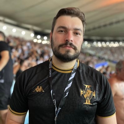 Comentarista oficial do Vasco da Gama ✠ Nas horas vagas também falo de Esportes em Geral, Cerveja e Jogos de Vídeo e de Mesa.
