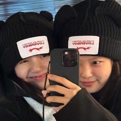 jjellyym's profile picture. 