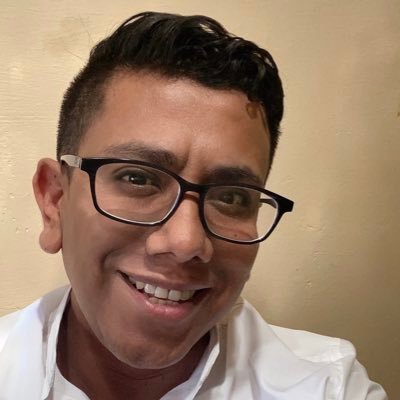 Vivir no es sólo existir, sino existir y crear, saber gozar y sufrir y no dormir sin soñar. Descansar, es empezar a morir.