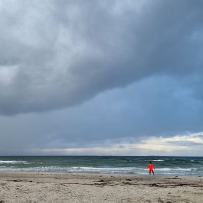 Wir haben uns entschieden eine Pflegefamilie werden zu wollen.
Hier teile ich unseren Weg mit euch.