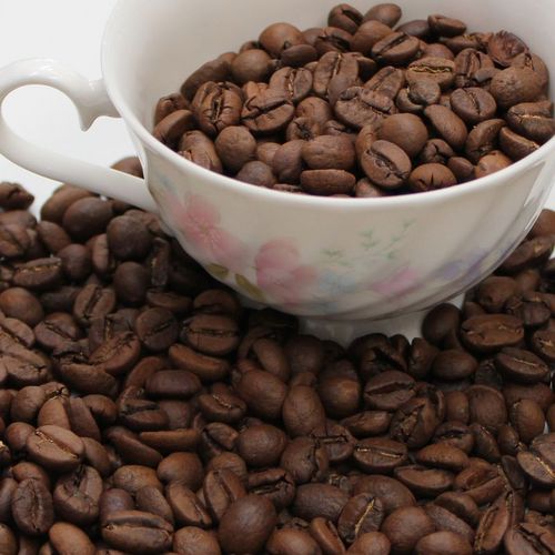 熟練焙煎士がローストする、「おいしいコーヒー豆」を通販しております。/コーヒー豆/自家焙煎珈琲豆/嗜好品/喫茶 https://t.co/Qxj5FwXjf6