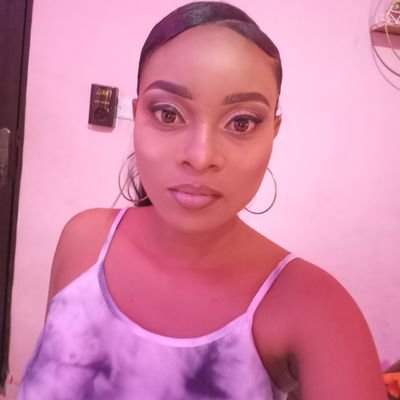 Ezinnefreda1's profile picture. wonderfully and beautifully made,friendly n smart,but don't step on my toessss cos u get d worst side of me.