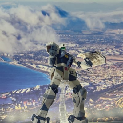ガンプラ、艦船模型、飛行機模型、戦車模型などを作ってます! 置き場のないプラモデルの完成品などをメルカリ、ヤフオクなどで出品してます。興味があればメルカリではZAKU、ヤフオクではモスボール艦隊という名前で出品してますので見ていただければ幸いです。無言フォロー失礼致します。宜しければ気軽にフォロー、DMお願いします!