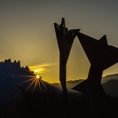 Enamorada de la Montaña de Montserrat. Cada día una foto. Cara norte. Puesta de sol. Autodidacta de la fotografia