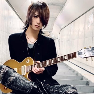 guitarist / 演奏動画《@Ayato_douga》 1st Release EP ''Prologue''【https://t.co/eMJfi3XiOF】Instagram《https://t.co/aCTSz3T1gj》