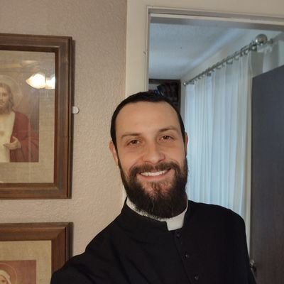 Mary loving, breviary praying, cassock wearing, beard growing priest in TEXAS.  
https://t.co/P2AW8afhSG