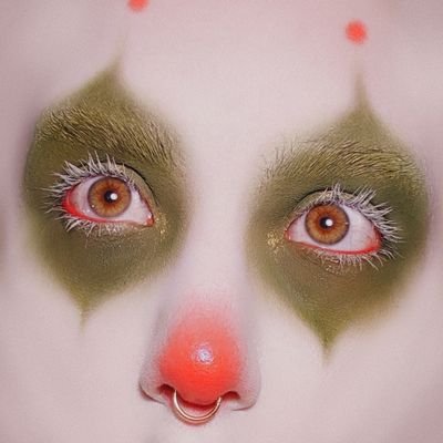 99% made with vocals - screaming into the void 🫥 it/its 🎧 listen with headphones pls ⭕️ no AI