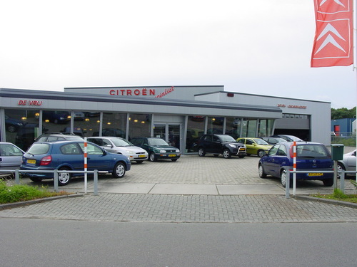 Citroën Specialist  sinds 1974 occasions + reparatie en onderhoud van alle merken auto's, auto's met automaat en Legervoertuigen uit WW2 1940-1945