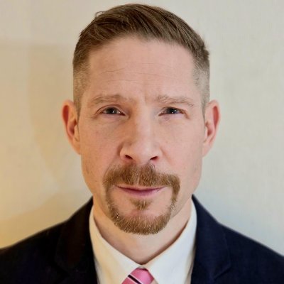 JaniAlanne's profile picture. Head of Business Control at Eltel Networks.

"Loppupelissä elämä on alkeishiukkasten tanssia"