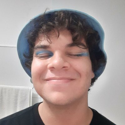 (ele/dele)
Famoso pato: Anda, nada e voa mas não faz nada direito
Produtor Cultural