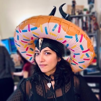 🌱animal lover, Senior Prop Artist @NetherRealm, 👩🏻🏫 @NYUGameCenter, writer, musician @natalieaspmusic, dreamer & doer. It’s all relative.✨ (she/her)