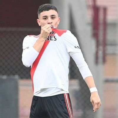 Cuenta dedicada a la mayor promesa del Futbol Argentino.