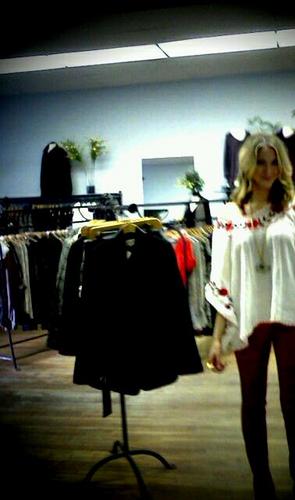 pinkymegs's profile picture. live.love.fashion.