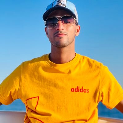 Hamad_saleh95's profile picture. يارب اجعل لنا في دروب التعب خير 💚 وازرع لنا في كل خطوة سعادة .