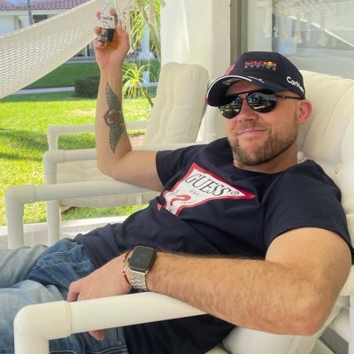 casperberris's profile picture. Don’t believe everything you think 🧠↔️🫀