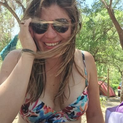 Cdecarla89's profile picture. Me sentí libre cuando me pasó algo hermoso y sólo pensé en correr a contarle a mi mamá