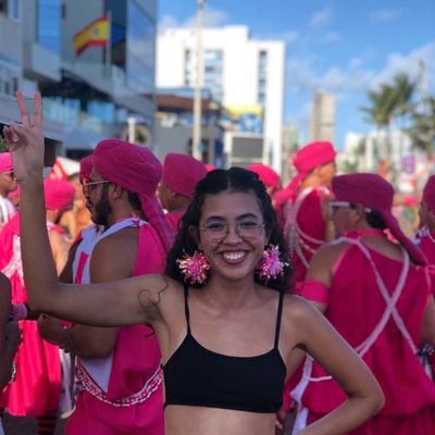 caraibiatris's profile picture. incompetente e irresponsável