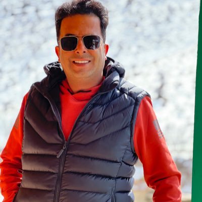 Pouyaf9's profile picture. 