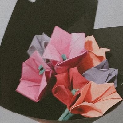 Karol86314663's profile picture. La Luna está llena de miradas que se perdieron buscando una respuesta. 🌙