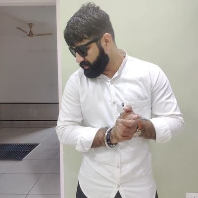 isanjay7's profile picture. 