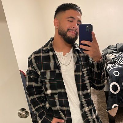 eesojj's profile picture. 