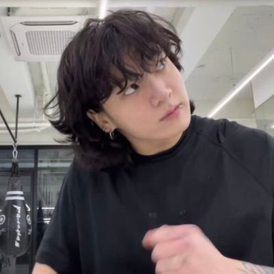 TaanThari's profile picture. 🐯 💜 🐰