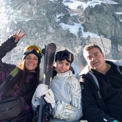 BadoSc's profile picture. Amant del Vi. Assistent de Celler.Tècnic de Marketing d'Entitats Esportives. .Casteller dels Nens del Vendrell. El Vendrell .🎗️