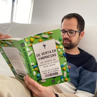 Dietista-Nutricionista, docente, coautor del libro -de venta en farmacias- y muchas cosas más .