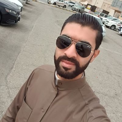 امنح من تحب اجنحه لكي يطير
واسبابا كي يعود
وجذورا كي يبقي