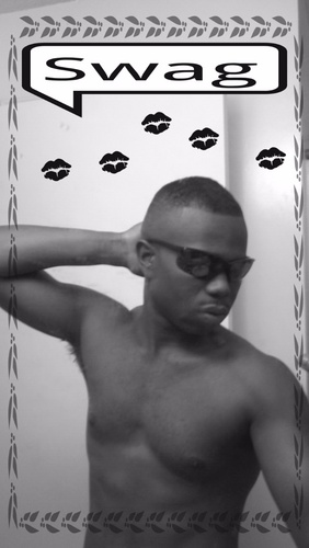 ALIPOLOJames's profile picture. All you need to know is that I ride horses everywhere #nohomo polo dog shawdy