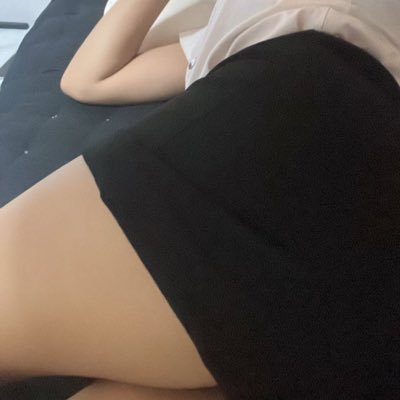 สาว2มีงู อายุ20