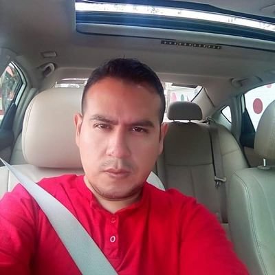 Licenciado en derecho, aspirante a estudios de maestría, servidor público federal, convencido de que la corrupción se combate día a día!