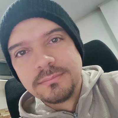 programador, autodidacta, docente, enamorado de la vida, amante de la naturaleza