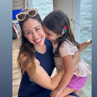 retnepracmik's profile picture. 