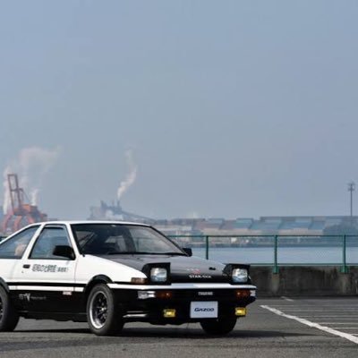 FX自動ツールに興味を持ち今までたくさんのツールを検証し現在はBEATBLACKというゴールド系のツールを運用中 2023年1月から運用開始→資金25万円が50万円にまて増加3月に1度万円出金し50万円追加して再スタート🔥