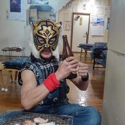 HVFj8YtxEXrKIrP's profile picture. 