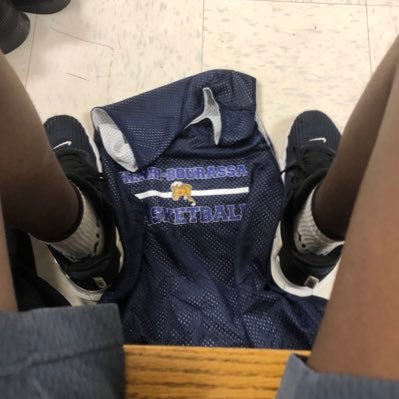5’9 shooting guard🇨🇦|class of 2028 | mgskyzzo@gmail.com|IG : @_skyzzo