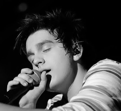 “Não há como falar de amor sem lembrar de você.'' @luansantana DONA: @DeboraSantos09 NÃO COPIE NADA DAQUI, por favor.! Since:04/11/2011