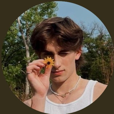 @johnnyorlando,@charlidamelio, @estoeslamoda, @princeofpopnt,@millsreggie,@alexmacielmusic,@mickeylacoste y @garyhgoodridge me siguen :)
(used to be a fan acc)