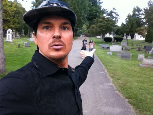 I love ghost adventures! Billy && Aaron is following me... waiting for rest. 3 Billy - (don't remember..) Aaron - 10/1/11