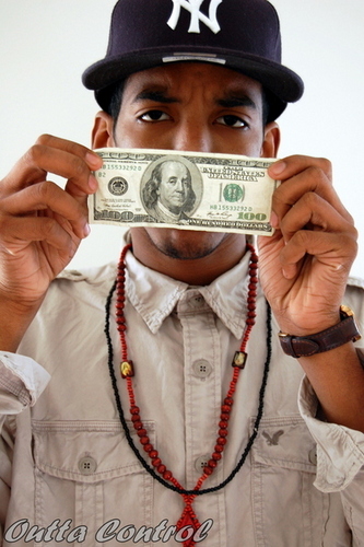ORIGINAL BREAD WINNER$ FOLLOW CEO'S @TheRealFLyYDiZz @iLickHerDry* ....
@Artae_* @TheRealPeterSun #TEAMOBW #HNG Movement!