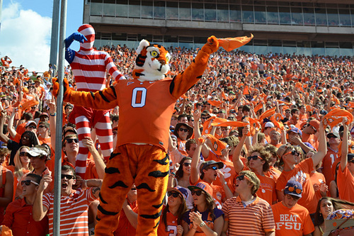 Unofficial Clemson Football page. Up to date news including everything that is Clemson football all year around.