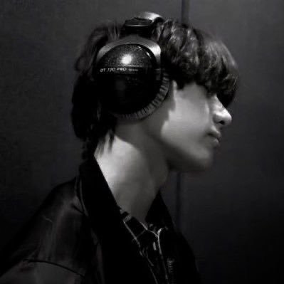 lilivleo's profile picture. 