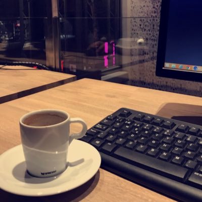 مهندسة | محللة أعمال | باحثة | كاتبة أحيانًا | ماجستير علوم حاسب @_ksu |
