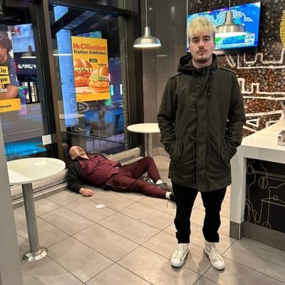 DrFartley's profile picture. I like butt