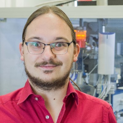 Doctoral student at the University of Stuttgart, Institute for Inorganic Chemistry