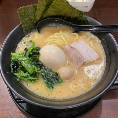 x_xlo_ok's profile picture. 来世は猫に生まれたい